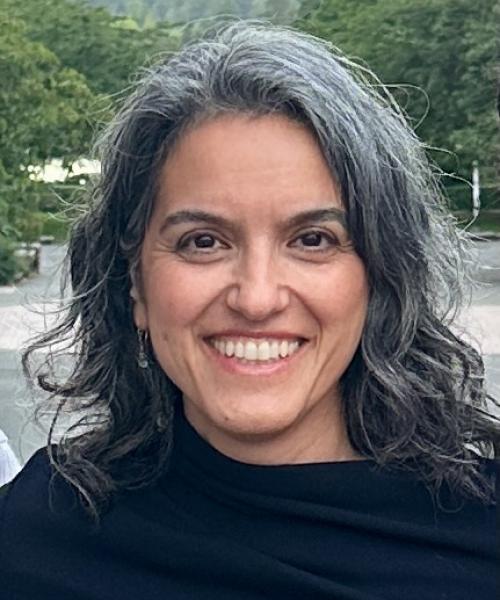 Photograph of Elham Kazemi